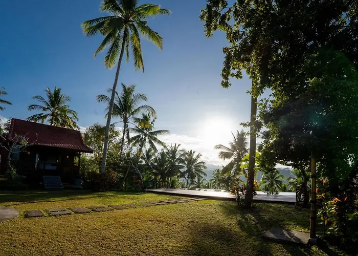 Lodge Amanuba Ersadeva *