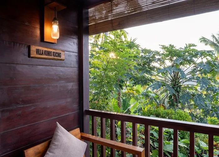 Lodge Amanuba Ersadeva *