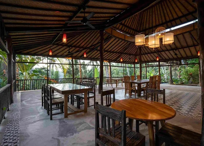 Amanuba Ersadeva Lodge *